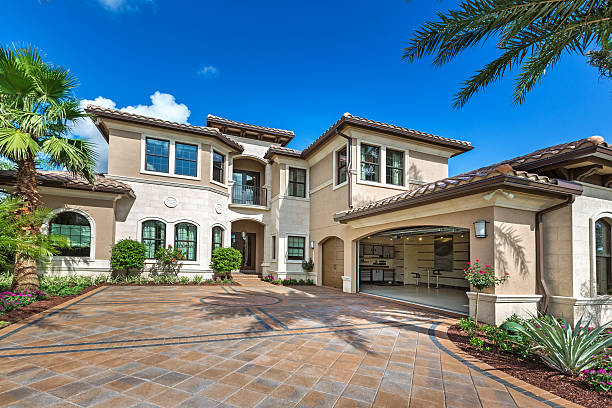 Best Best Driveway Pavers  in Kendallville, IN